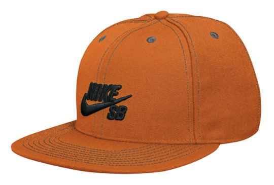 Nike SB na září 2009: Oblečení a doplňky (http://www.stylehunter.cz)