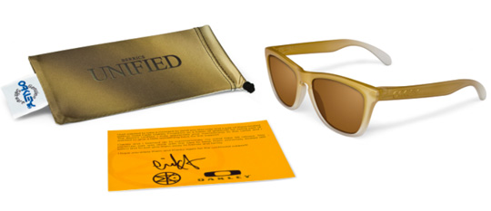 Oakley x Eric Koston x The Berrics Unified / Super brýle Frogskin!  (http://www.stylehunter.cz)