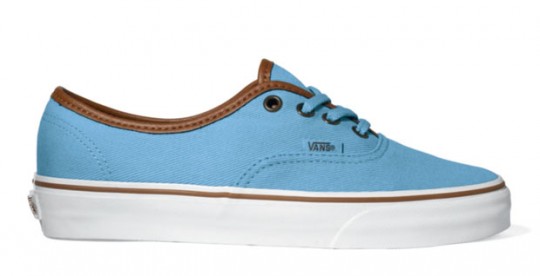 Vans California Holiday 2010 / Jednoduché kecky Authentic CA  (http://www.stylehunter.cz)