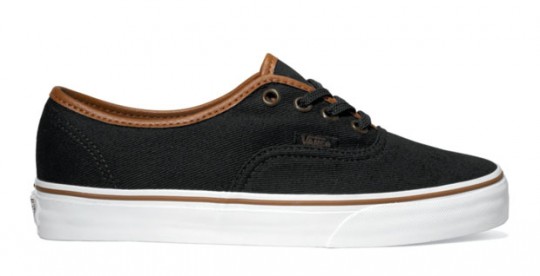 Vans California Holiday 2010 / Jednoduché kecky Authentic CA  (http://www.stylehunter.cz)