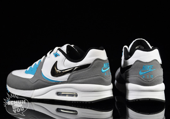 Nike Holiday 2010 / Odpružené tenisky Air Max Light   (http://www.stylehunter.cz)