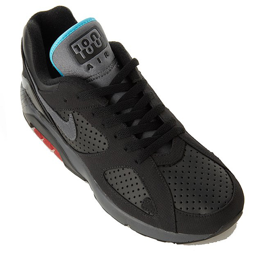 Nike Air 180 jaro 2011/ Nejnovější barevná varianta Black/Grey (http://www.stylehunter.cz)