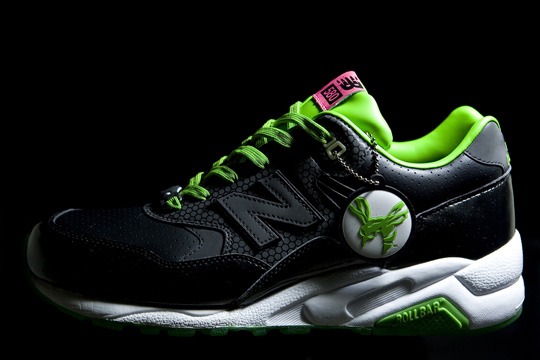 New Balance x PHANTACi / Černozelené kecky MT580 Green Hornet (http://www.stylehunter.cz)