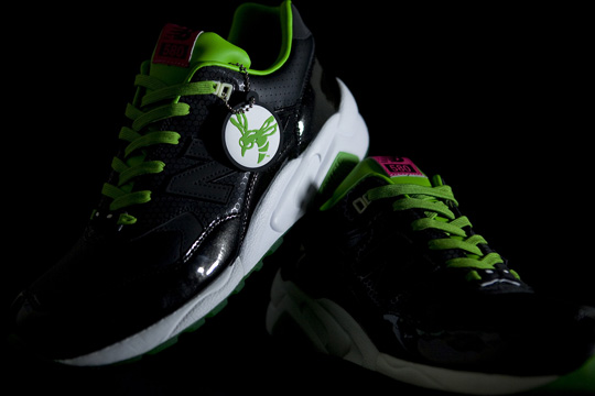 New Balance x PHANTACi / Černozelené kecky MT580 Green Hornet (http://www.stylehunter.cz)