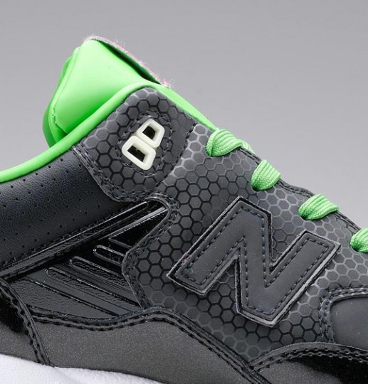 New Balance x PHANTACi / Černozelené kecky MT580 Green Hornet (http://www.stylehunter.cz)