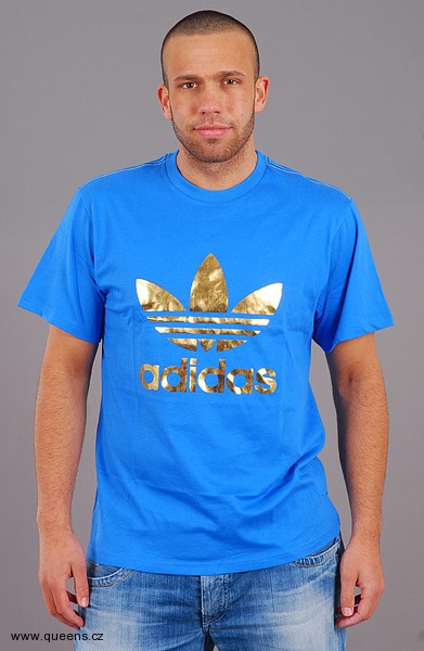 Nové trika adidas na Queens.cz / Botník doplněn, následuje šatník (http://www.stylehunter.cz)