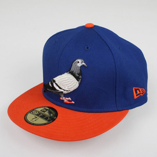 Staple Pigeon / Kšiltovky New Era potřísněné trusem (http://www.stylehunter.cz)