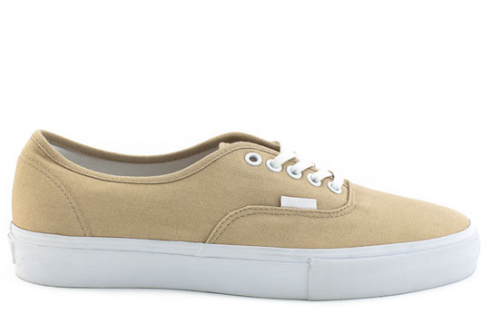 Vans x A.P.C. / Jistá dávka elegance (http://www.stylehunter.cz)