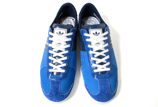 adidas Originals x HECTIC YOPS! Detailní pohled na kecky (http://www.stylehunter.cz)