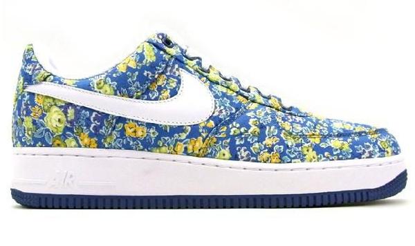 Tenisky Nike x Liberty na Ikonikstore.cz