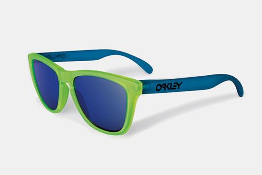 Oakley Blacklight Pack / Tak trochu bláznivé Frogskins (http://www.stylehunter.cz)