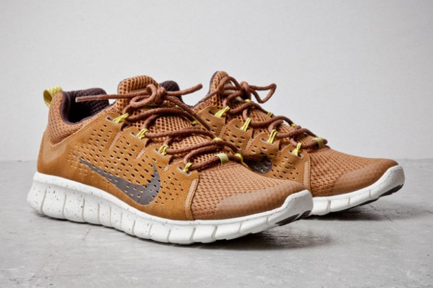 Tenisky Nike Free Powerlines+ II Two-Tone Brown