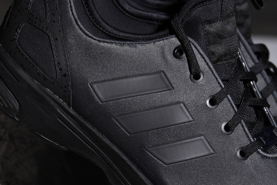 adidas Originals ZX Flux NPS / Černočerná verze Triple Black (http://www.stylehunter.cz)